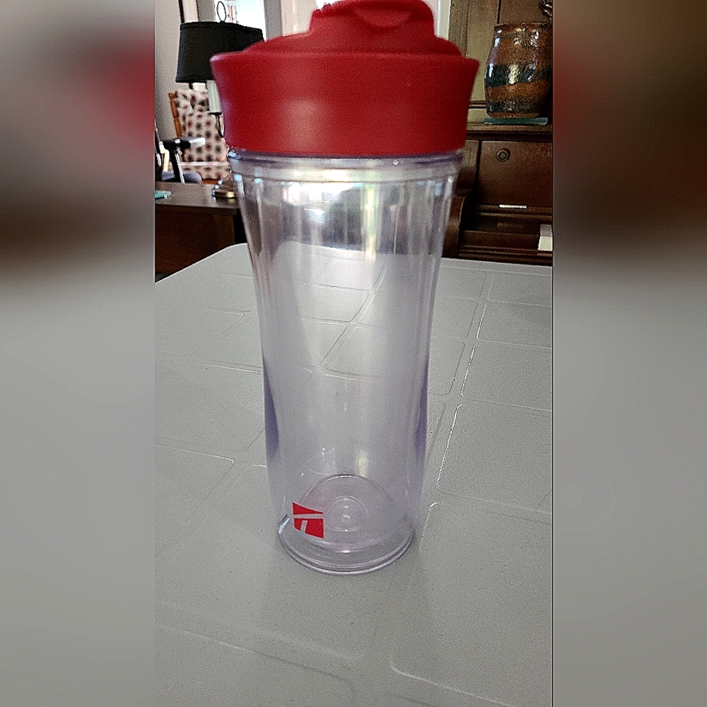 Tea and coffee travel mug.
